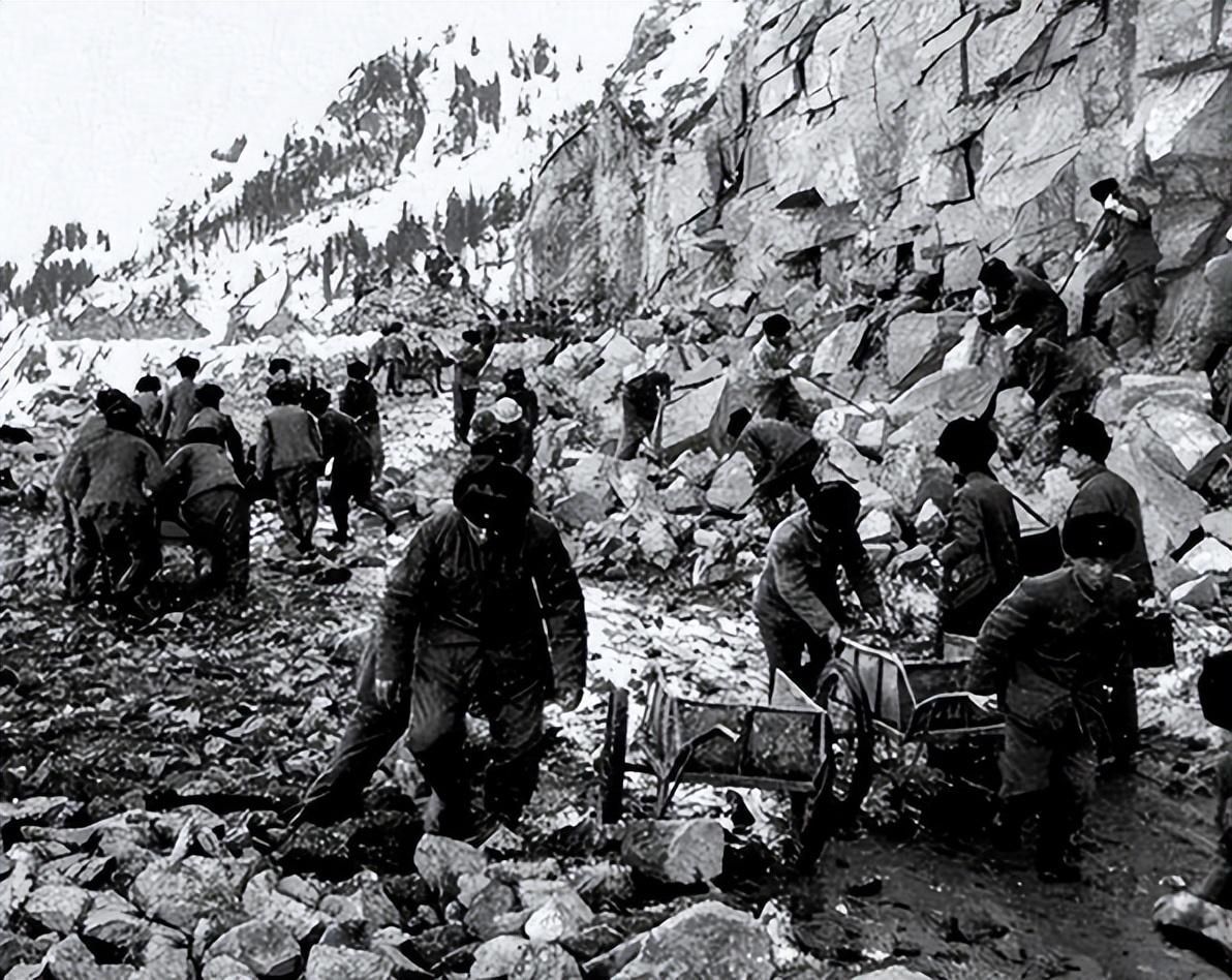 1986年傅全有视察墨脱时发现300名解放军都没穿军装为何