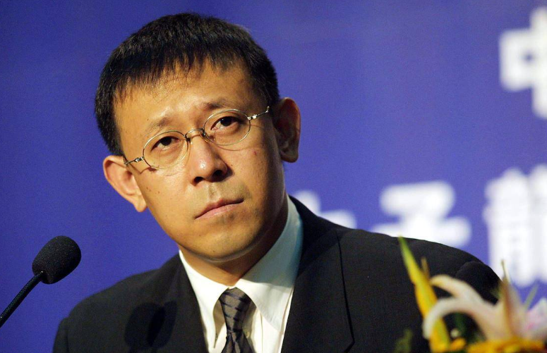 回顾:年轻时平平无奇,人过中年却"帅炸天"的男星,你认识几个?