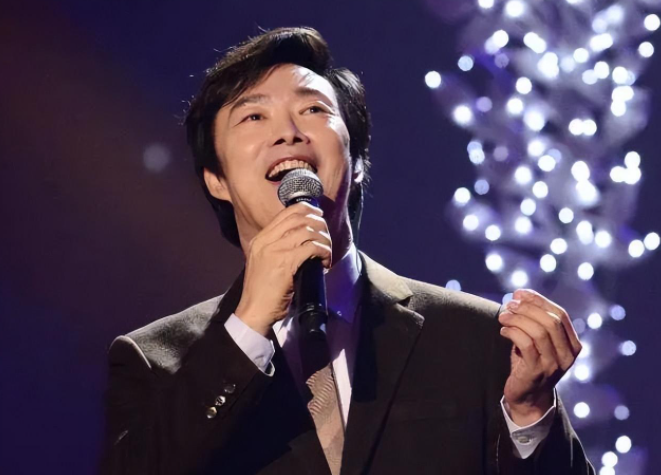 回顾67岁费玉清近况曝光与未婚妻有缘无分曾为姐姐还债