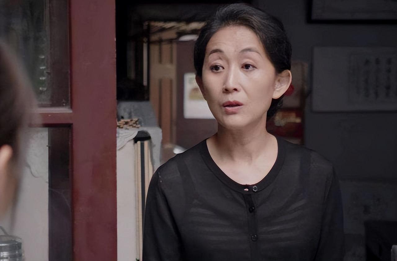 回顾陈瑾20年不吃米饭和亲哥哥不婚不育相伴终生