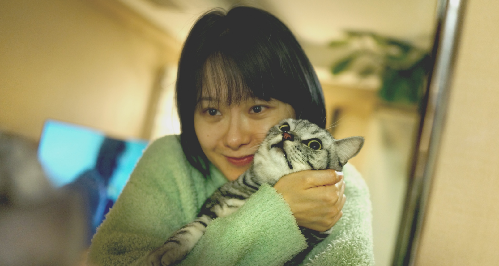 回顾她戏里土得掉渣戏外是时尚文艺女神低调生活惹人羡