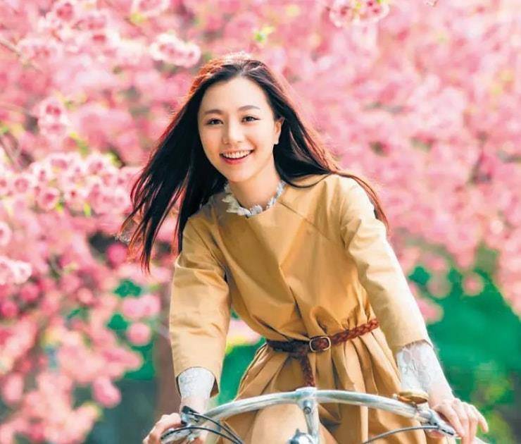 回顾女孩18岁保送北大北漂13年不温不火如今34岁回家卖臭豆腐