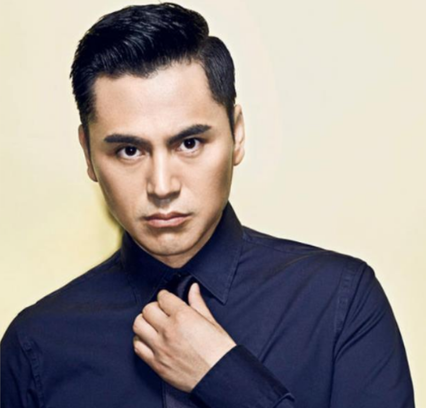 回顾淳于珊珊他55岁宝刀未老娶富家女生四子一家人乐融融