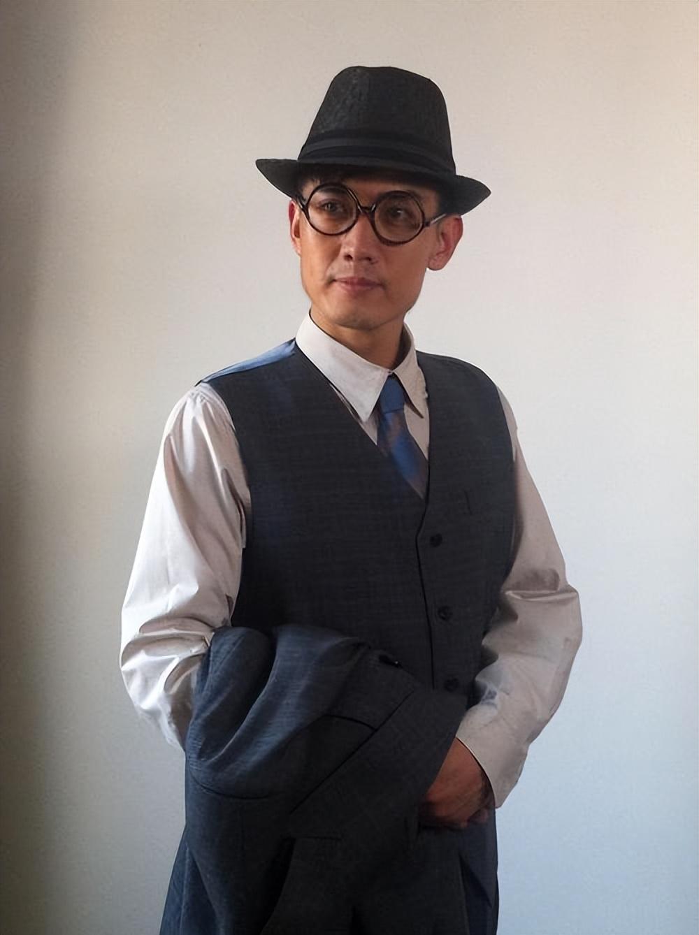 回顾演员郭广平出道多年零绯闻35岁娶小11岁妻子感恩岳父母