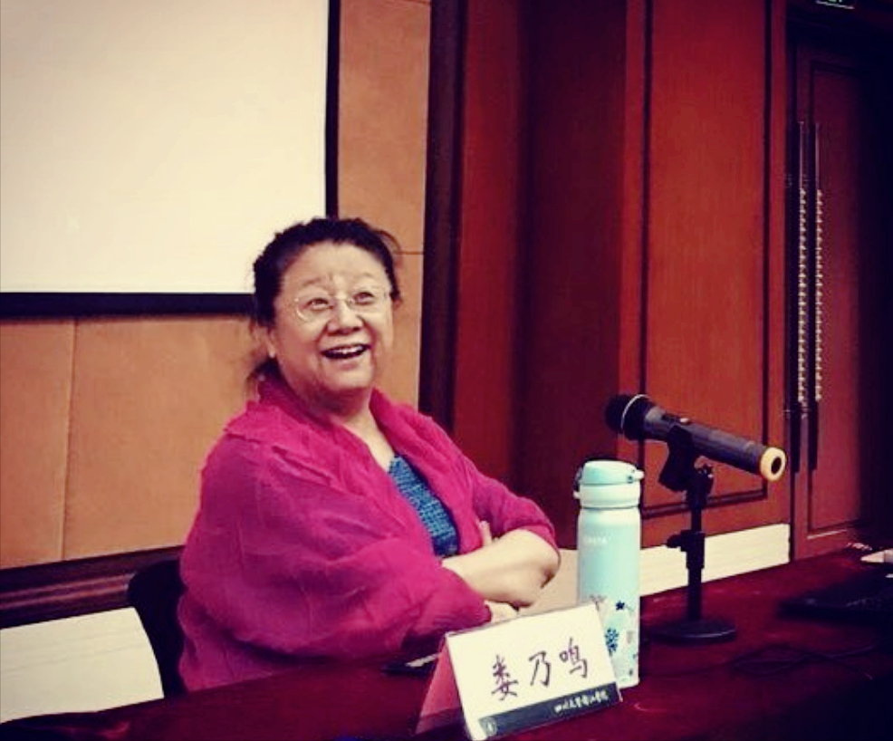 回顾央视著名女导演患乳腺癌小7岁丈夫不离不弃今72岁状态好
