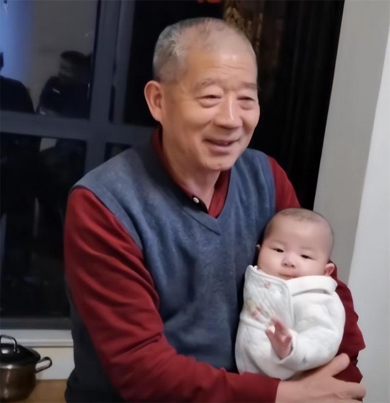 2019年67岁大妈意外怀孕坚持要生称不会麻烦子女如今怎样了