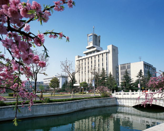 徐州师范大学(徐州师范大学全国排名)