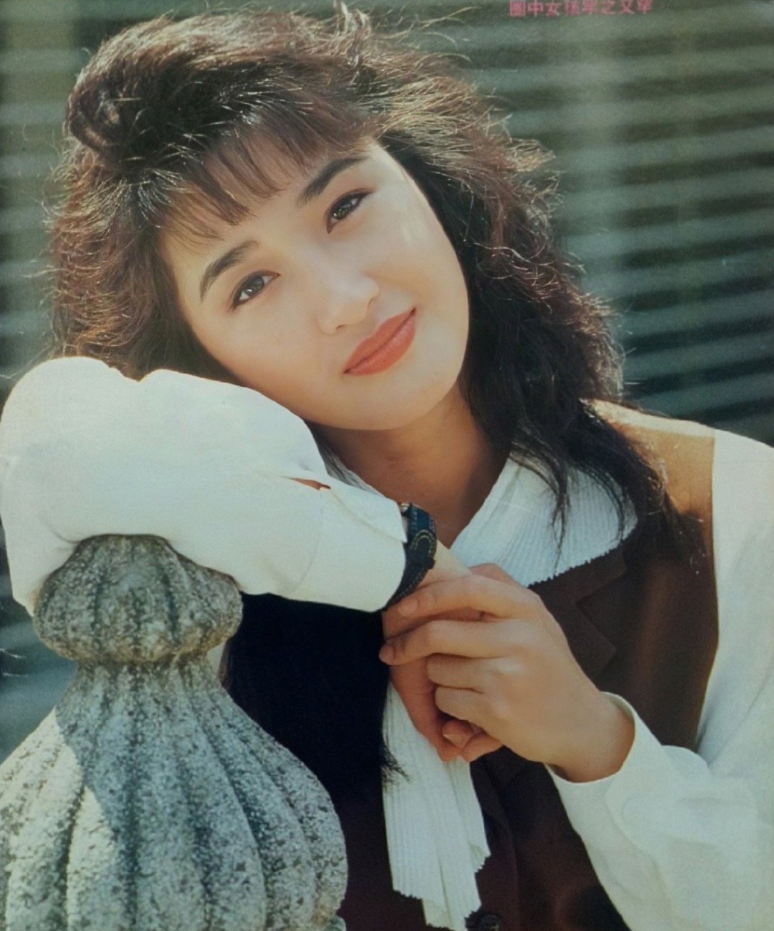 回顾张家辉恋爱11年结婚20年了他们依然相爱