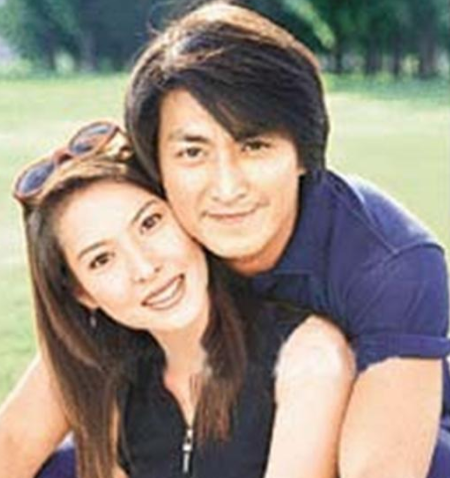 回顾演员李婉华35岁嫁平凡丈夫41岁连生三胎女儿比她还漂亮