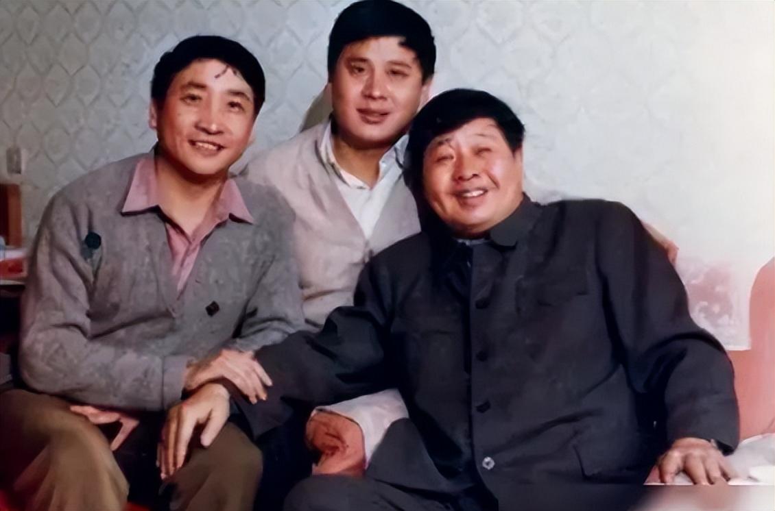 回顾姜昆我这辈子最正确的决定就是不顾妻子反对收养一个孤儿