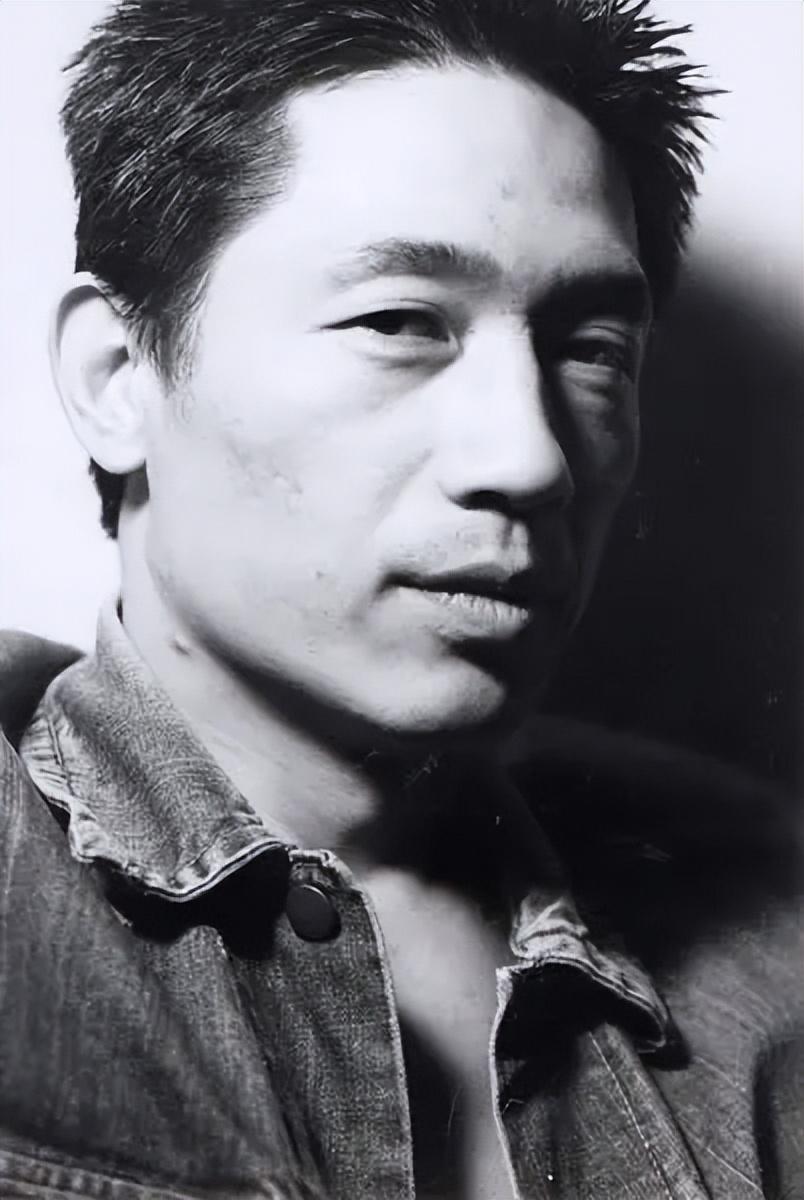 回顾演员石凉我这辈子最正确的决定就是娶圈外人为妻