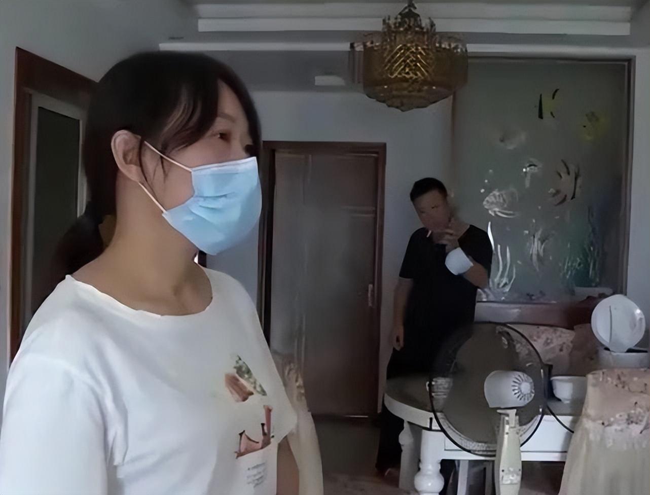 可唐宗亿已经坚信女儿不是亲生的,他当即表示:别找我要,找你亲生父亲