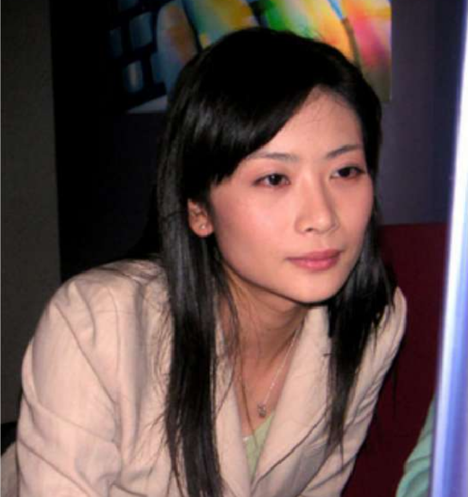 打那以后,粟奕跟黄豆豆也算认识了,不过她骨子里还是有点小瞧他的,她