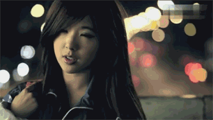 赵奕欢:曾和景甜齐名,爆红即陨落?成败皆在"网大"