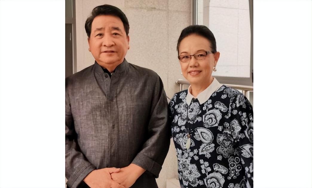 回顾姜昆我这辈子最正确的决定就是不顾妻子反对收养一个孤儿