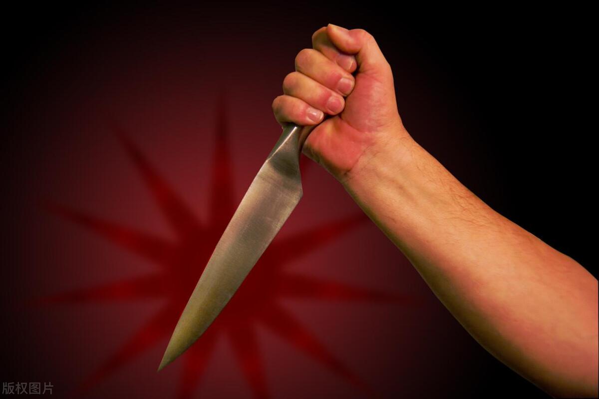 纪实第一例小贩刺死城管案!死刑宣判后,律师一句反问令法官沉默