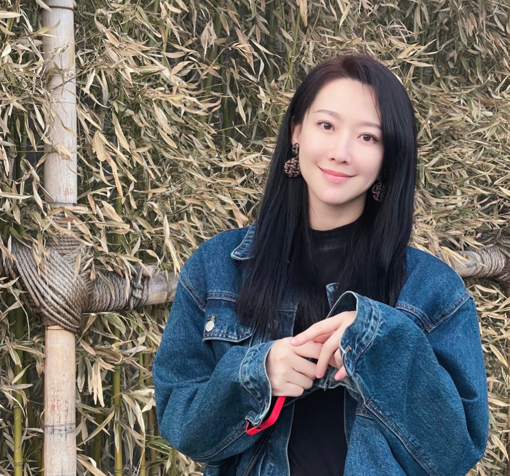 回顾她长得漂亮演技好出道16年戏红人不红深得导演和观众喜欢