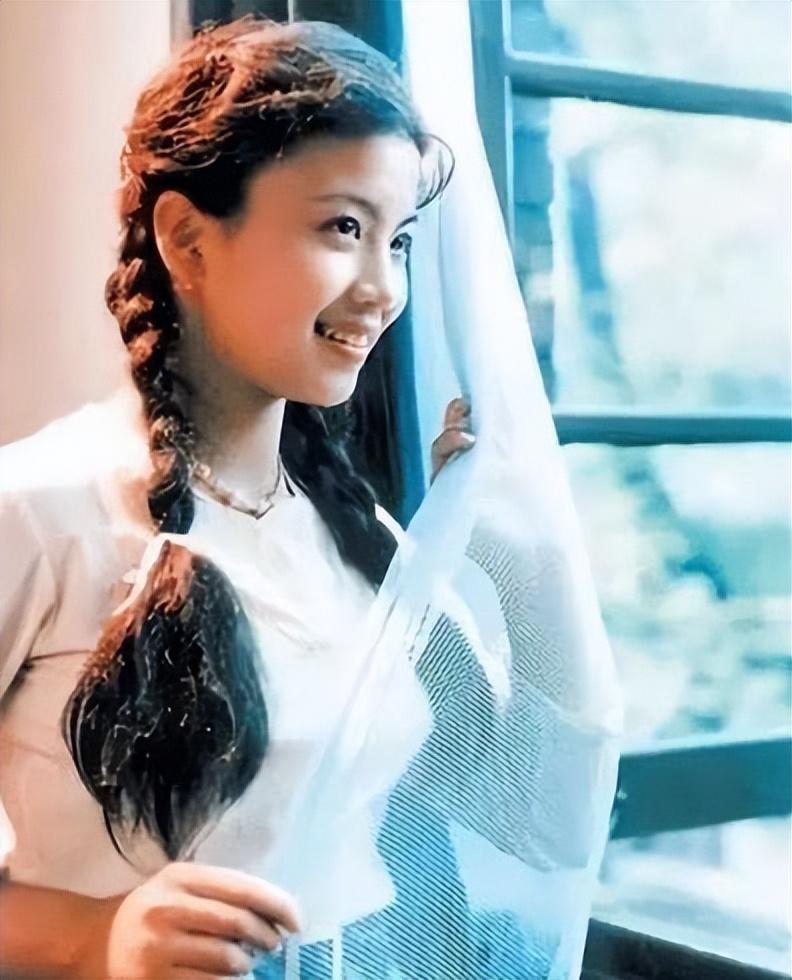 回顾张也55岁还未婚和62岁的吕继宏互相陪伴多年不结婚也幸福