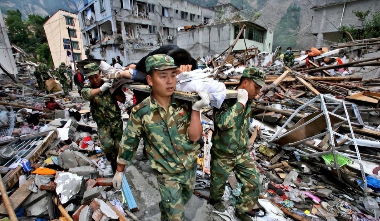 回顾:汶川大地震后,那个捐款185元的小乞丐,如今怎么样了?