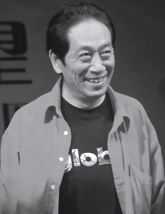 回顾演员王奎荣68岁娶小37岁饶芯语71岁老来得女近况如何