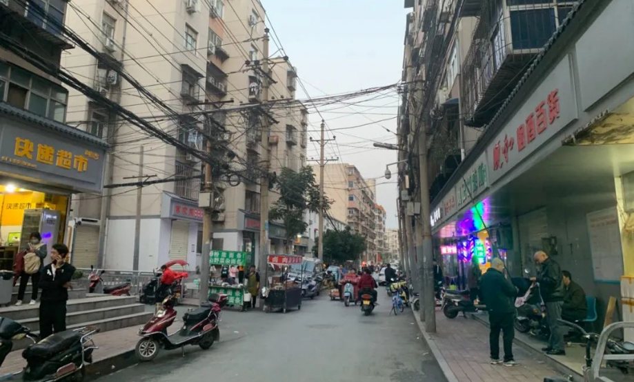 1992年两小伙捅63岁老太17刀抢100多元28年后落网已娶妻生子