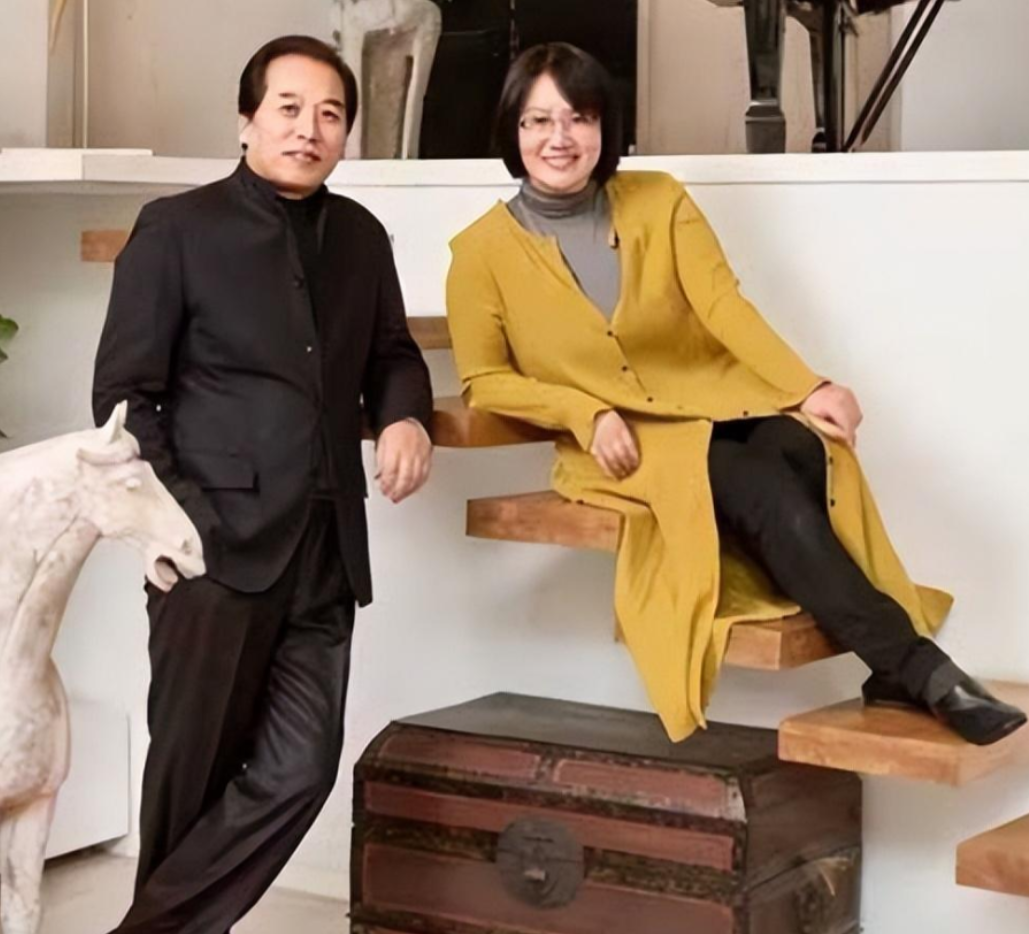 回顾歌唱家佟铁鑫与前妻离婚独自抚养儿子40岁带着儿子再婚