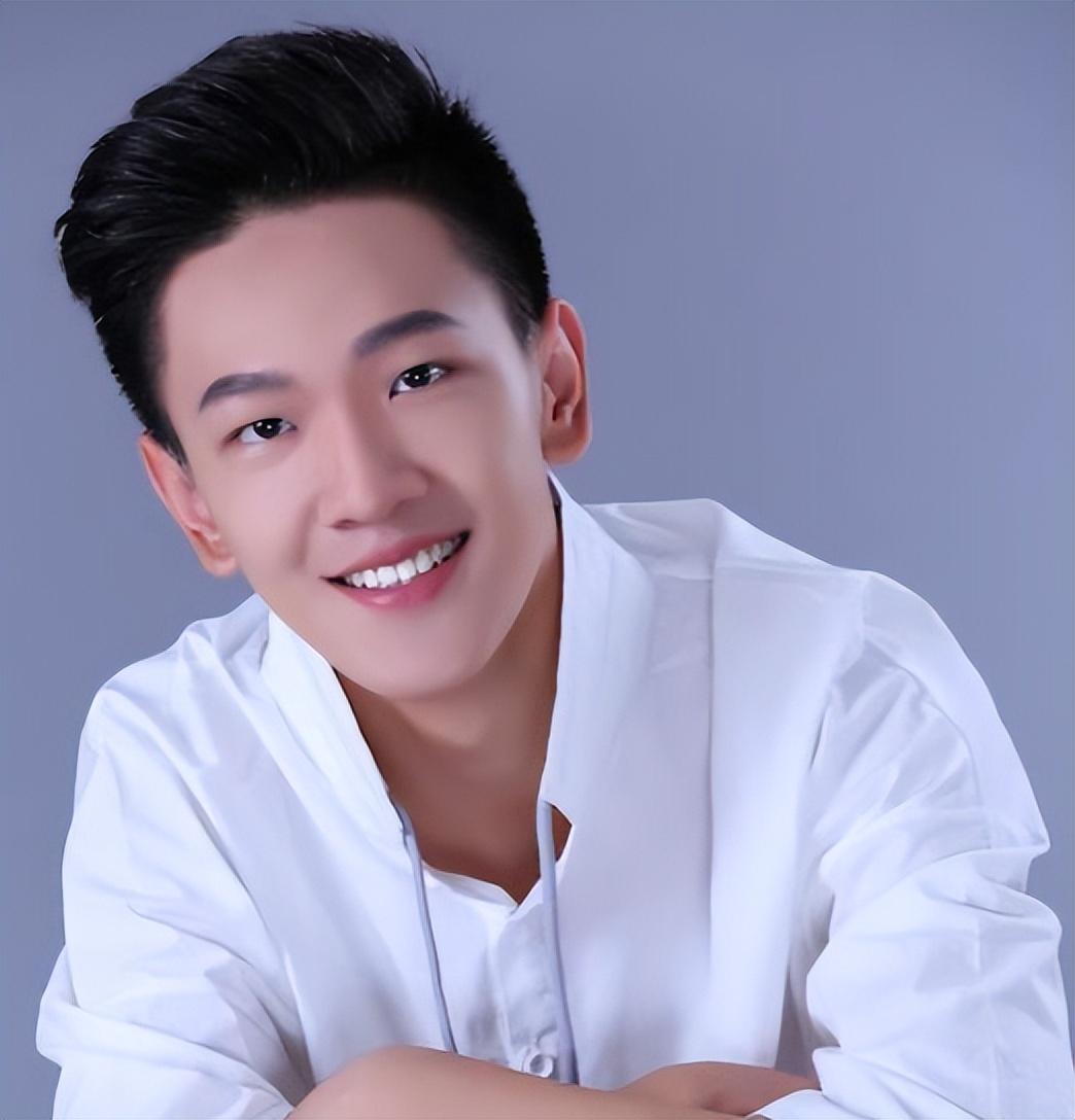 回顾父母爱情10位小演员现状有人红透半边天有人成健美冠军