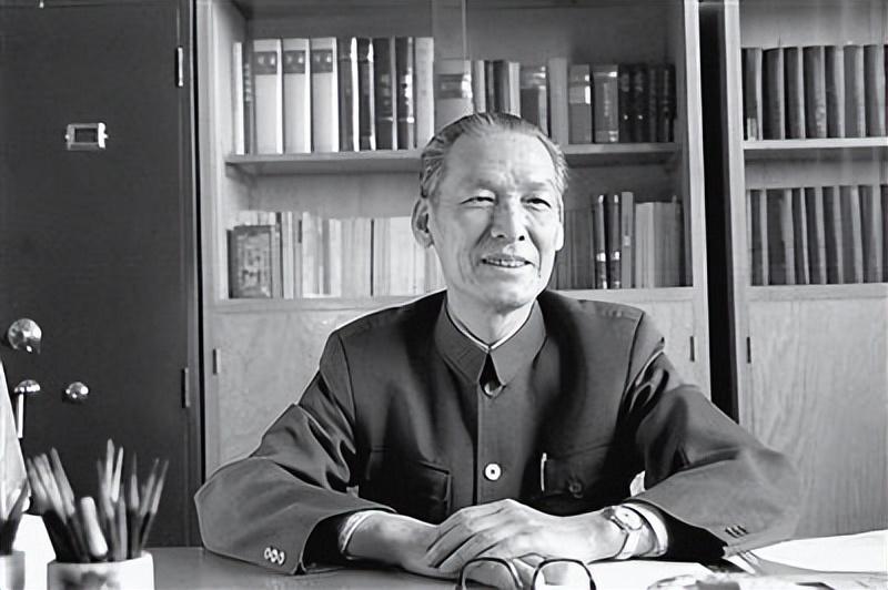 1973年公安部长李震意外身亡引众人争议周总理下令彻查到底