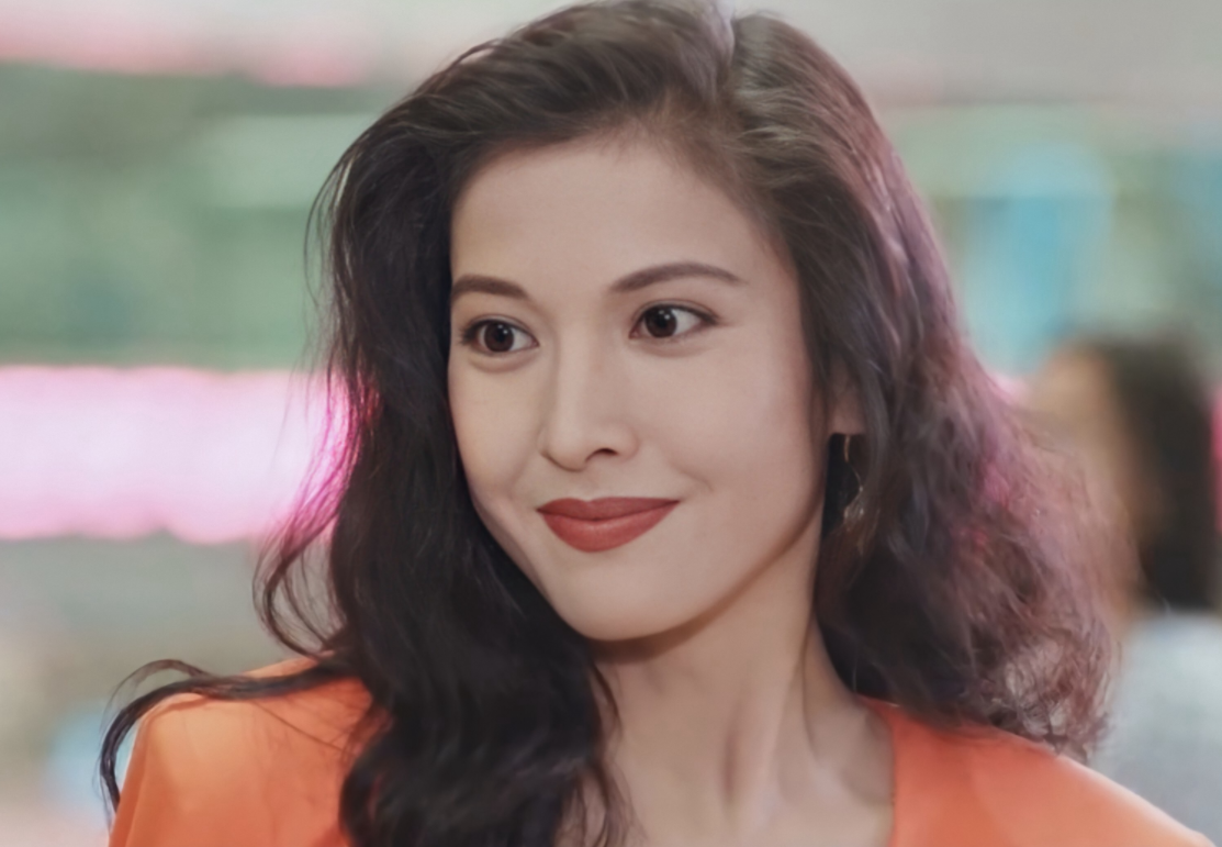 回顾演员李婉华35岁嫁平凡丈夫41岁连生三胎女儿比她还漂亮