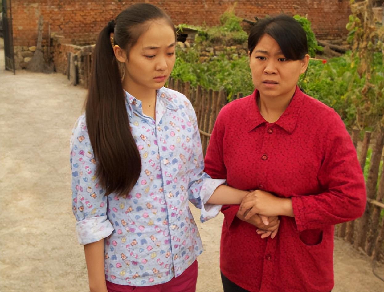 回顾暖春开播15年小花齐如意长成大美人爷爷奶奶已离世