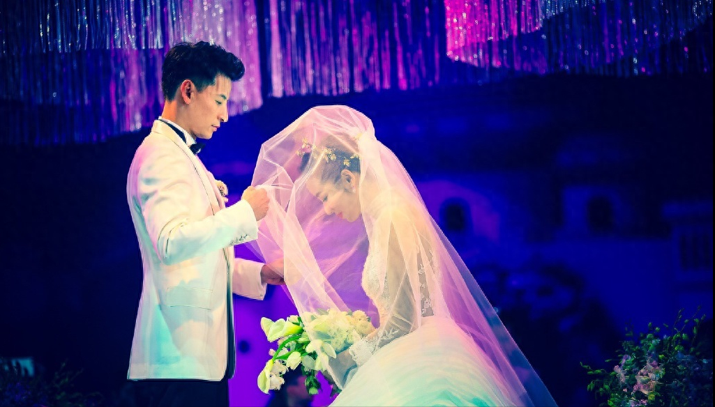 回顾从剧组打杂工到女一号她长的漂亮戏也好出道19年却不温不火