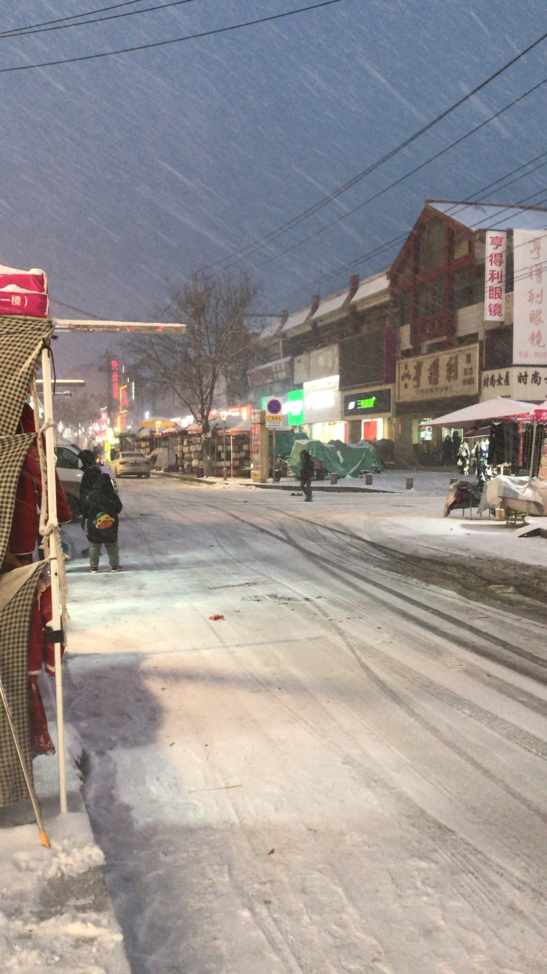 菏泽市街景(拍摄于东方红大街)