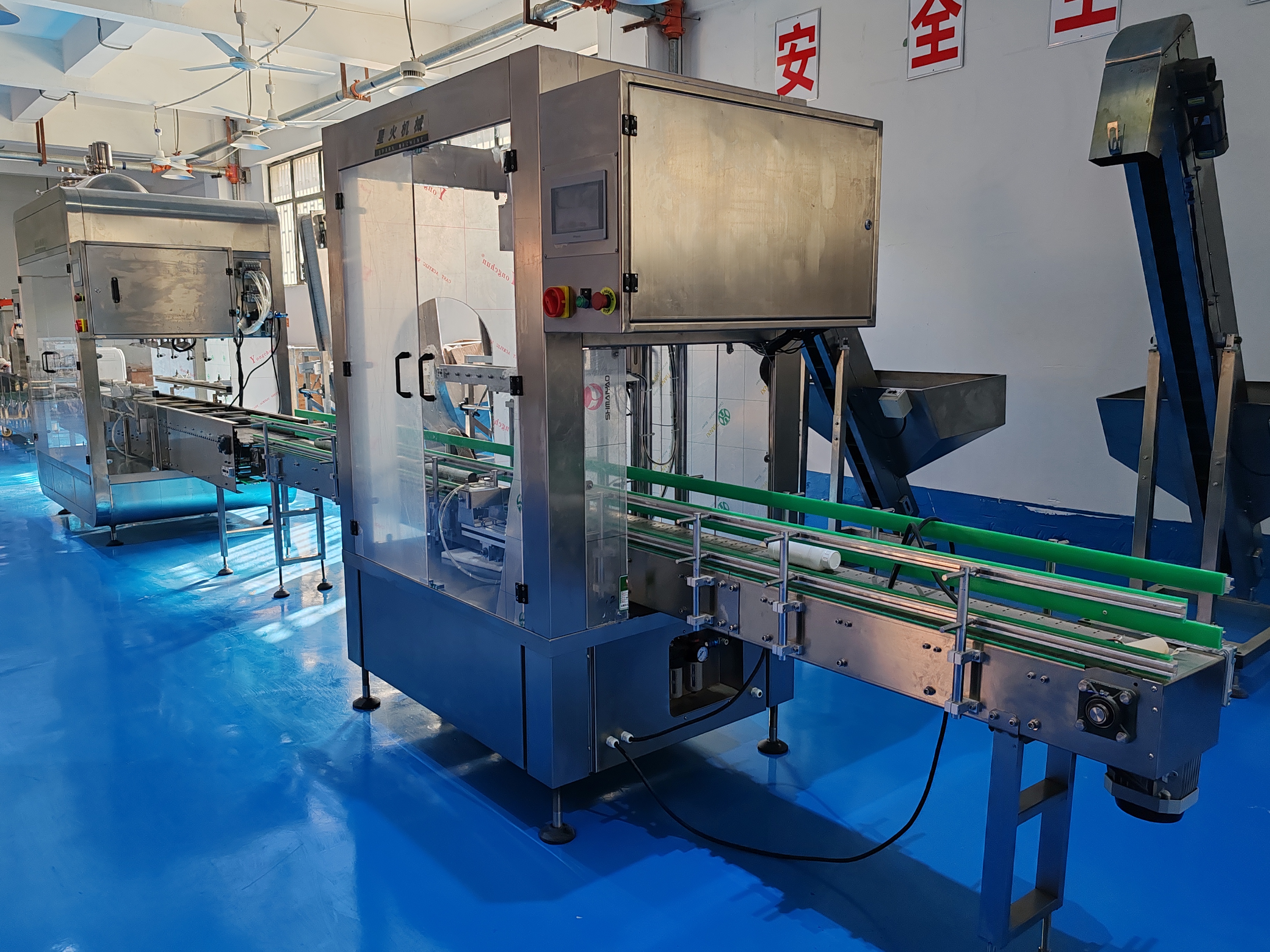 玻璃水液体全自动灌装生产线 直线灌装机 整套日化洗涤加工设备