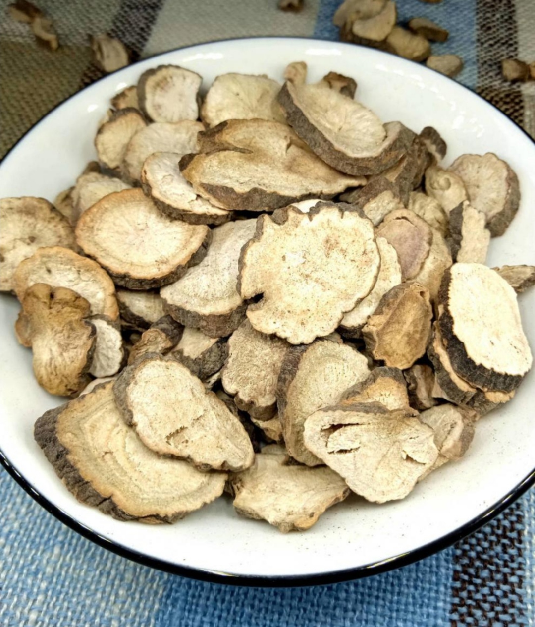 赤芍:草药之宝的功效与作用