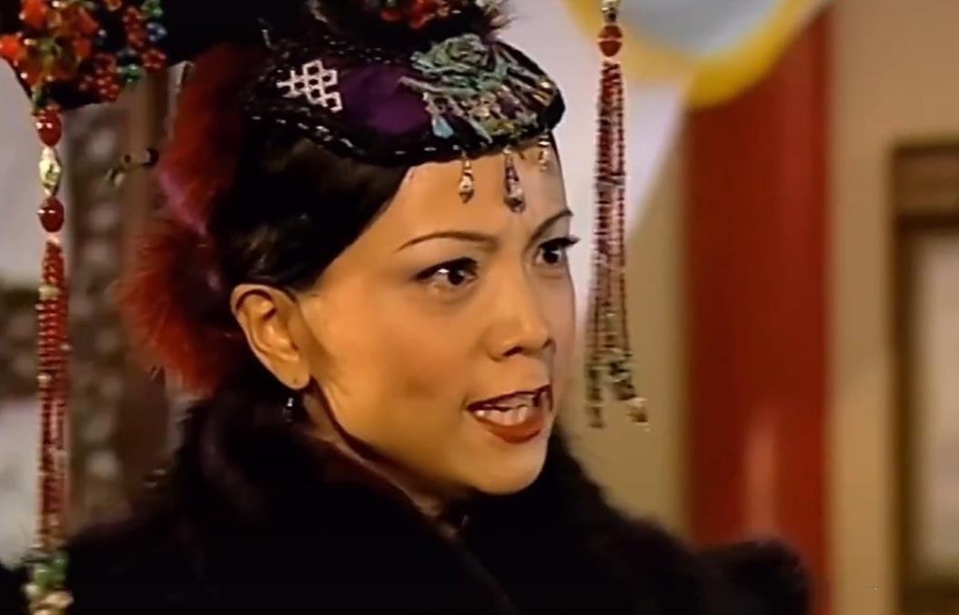 高海宁版如妃演技引争议,摇头晃脑小动作太多,网友:如妃不这样