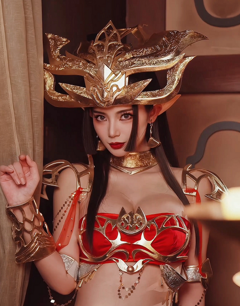 浩浩妈王星辰cos的美杜莎女王