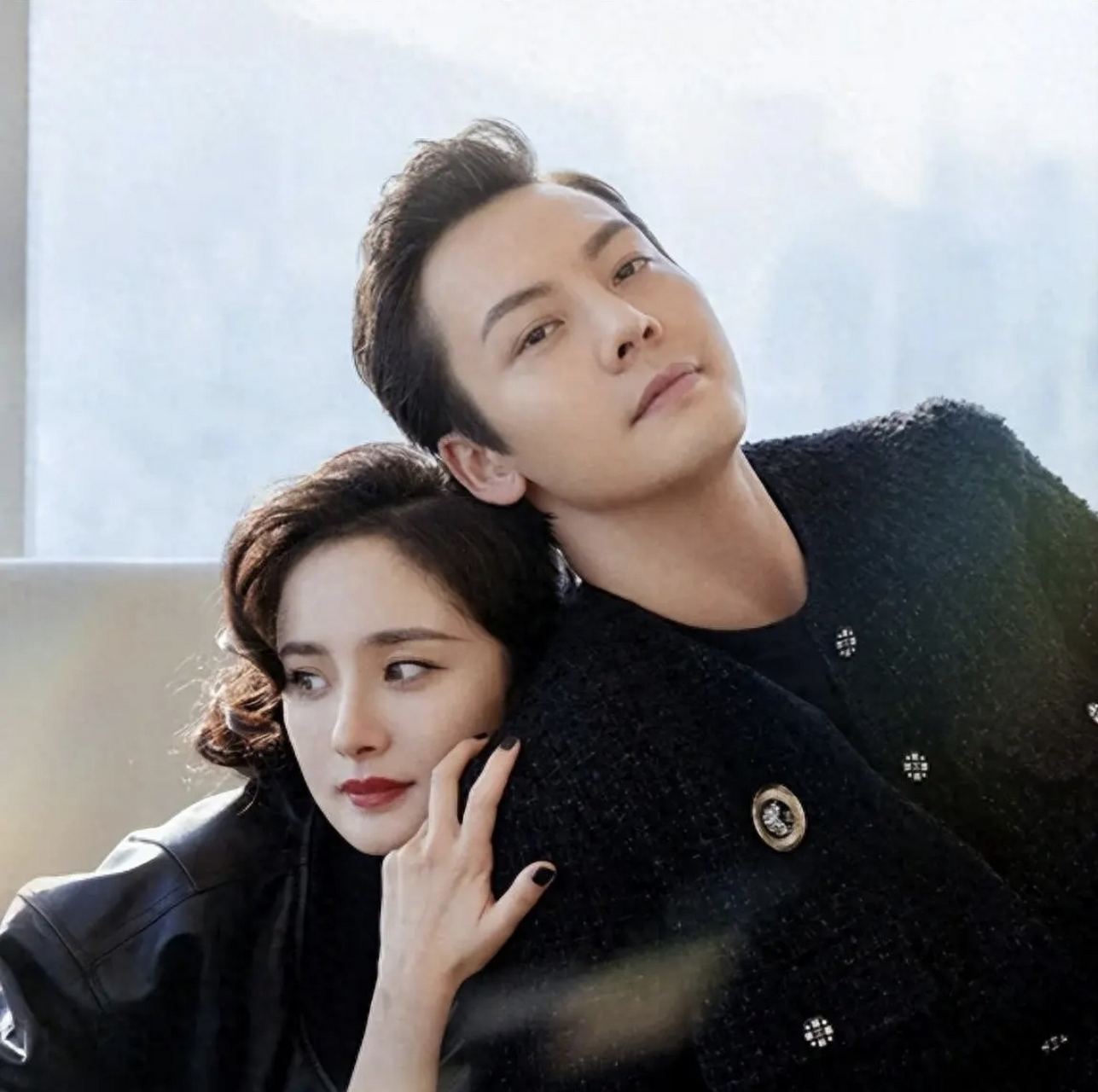 越看越有夫妻相 杨幂和陈伟霆的官宣恋情确实在娱乐圈引起了不小的