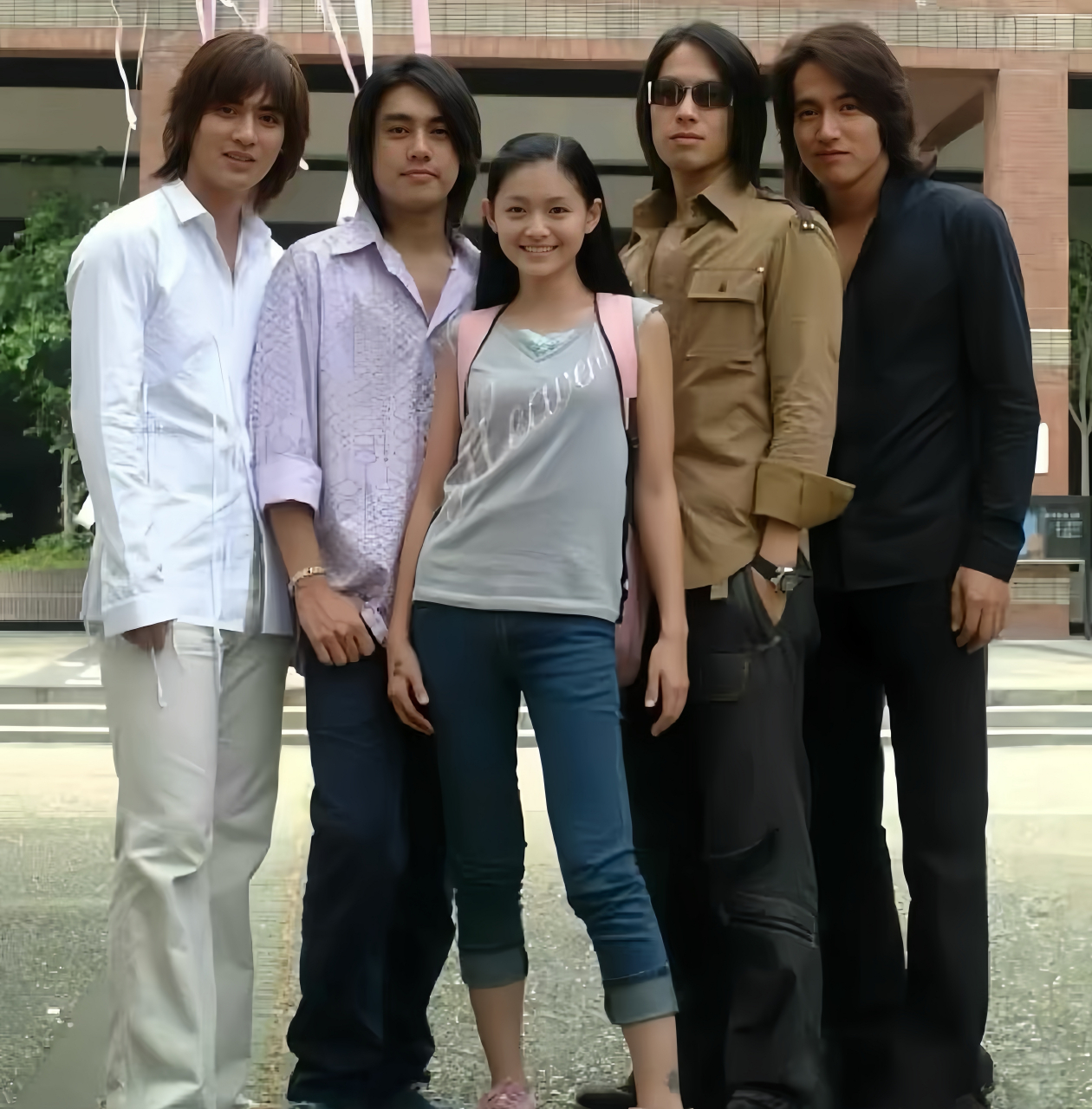 20年前的《流星花园》剧照,如今看来,这些形象似乎让人有些难以直视啊