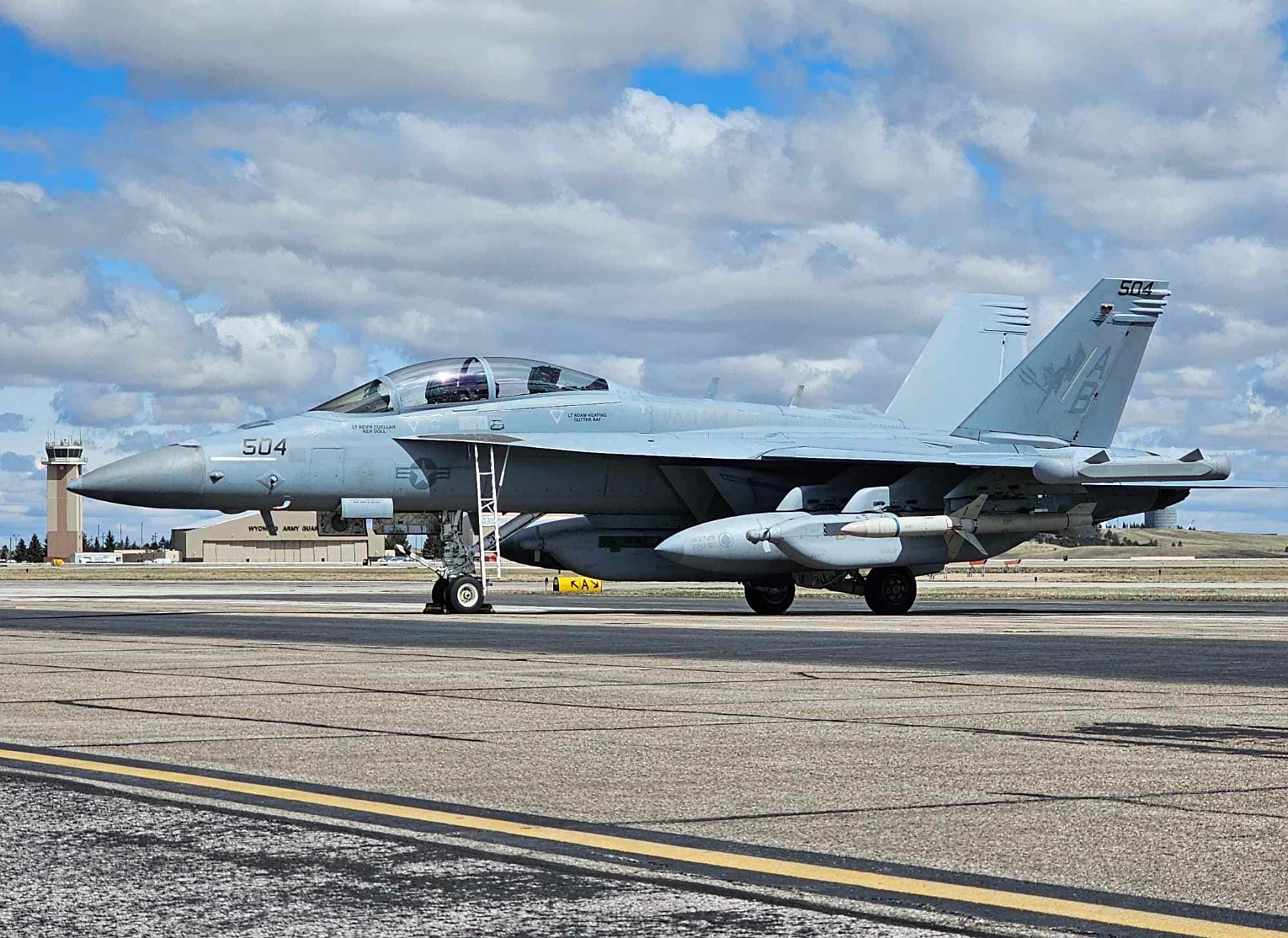 战机欣赏:美国和澳大利亚装备的ea-18g 咆哮者电子战飞机,该机装备有