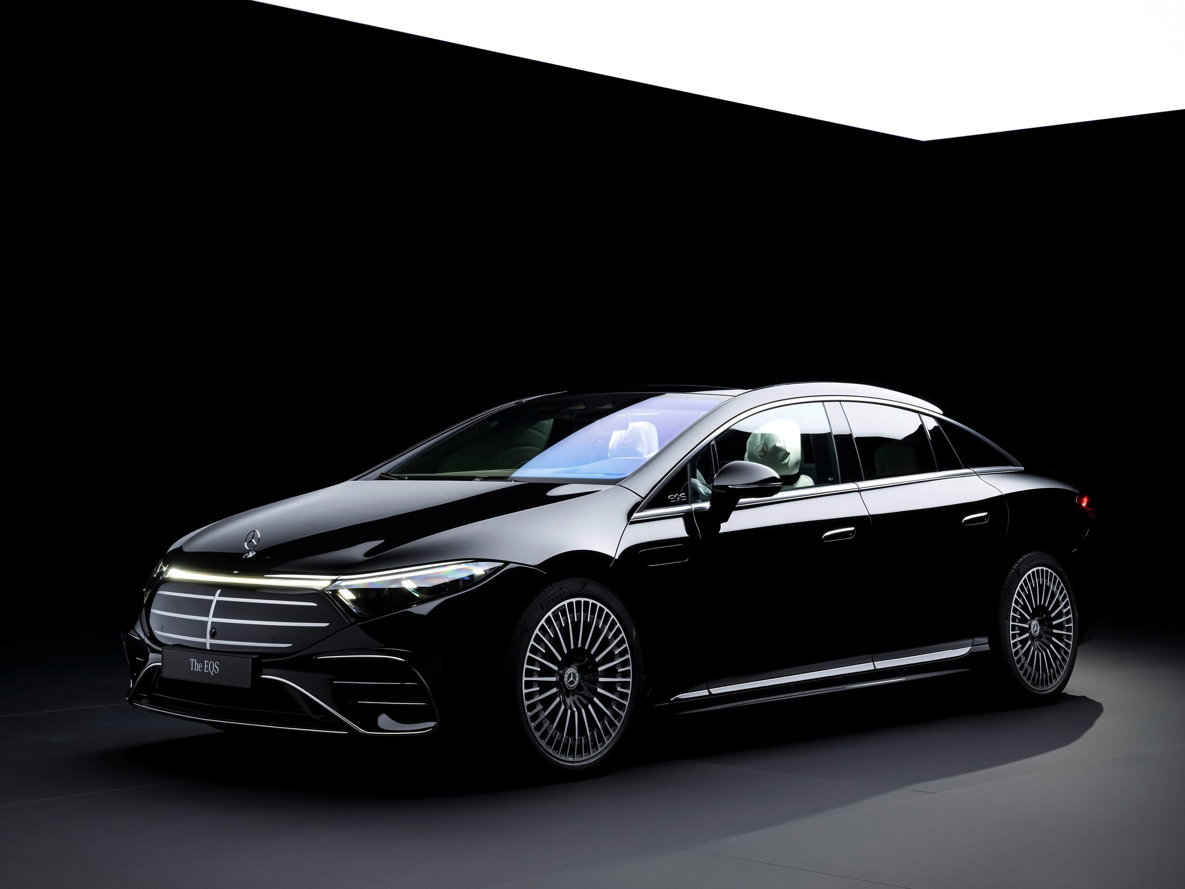 新款奔驰eqs全球首发,有望在北京车展国内首秀,奔驰全新eqs纯电车,这
