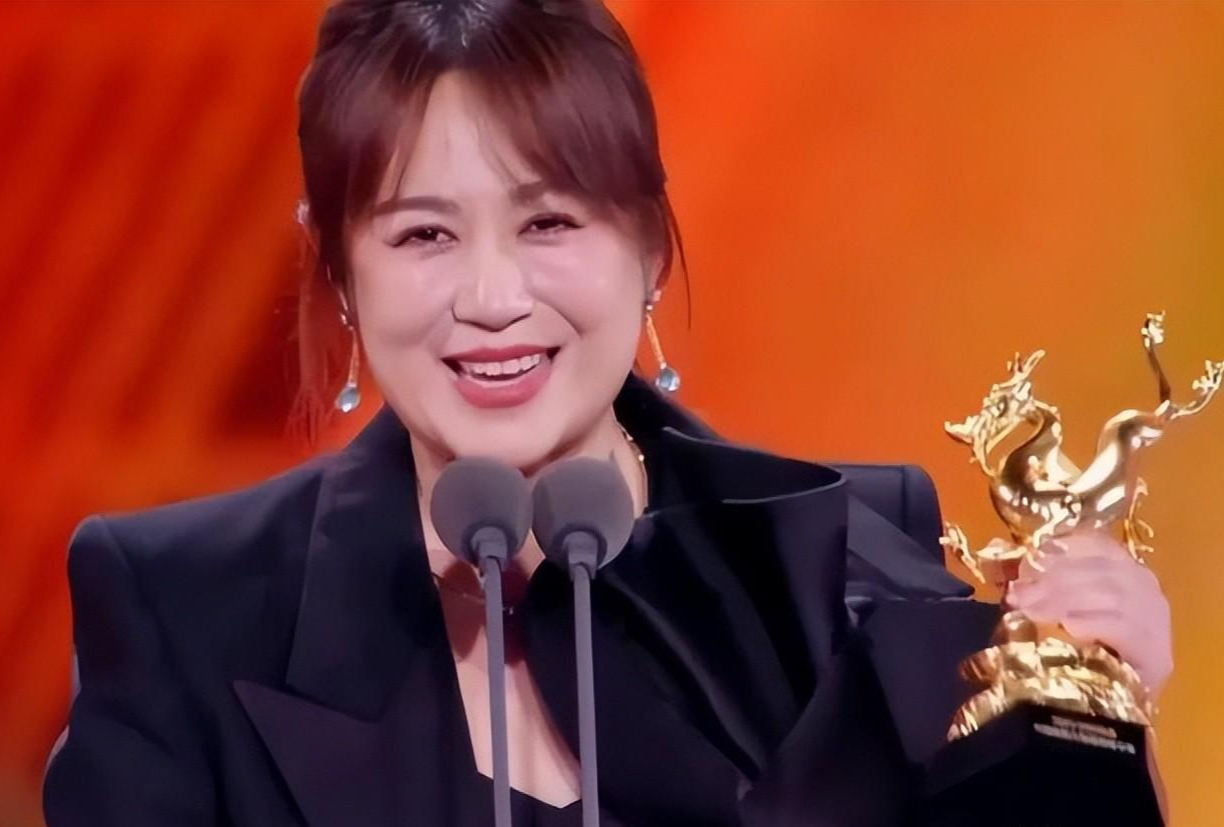 回顾马丽发表获奖感言称不懂宣传实力派演员疑暗讽赵丽颖