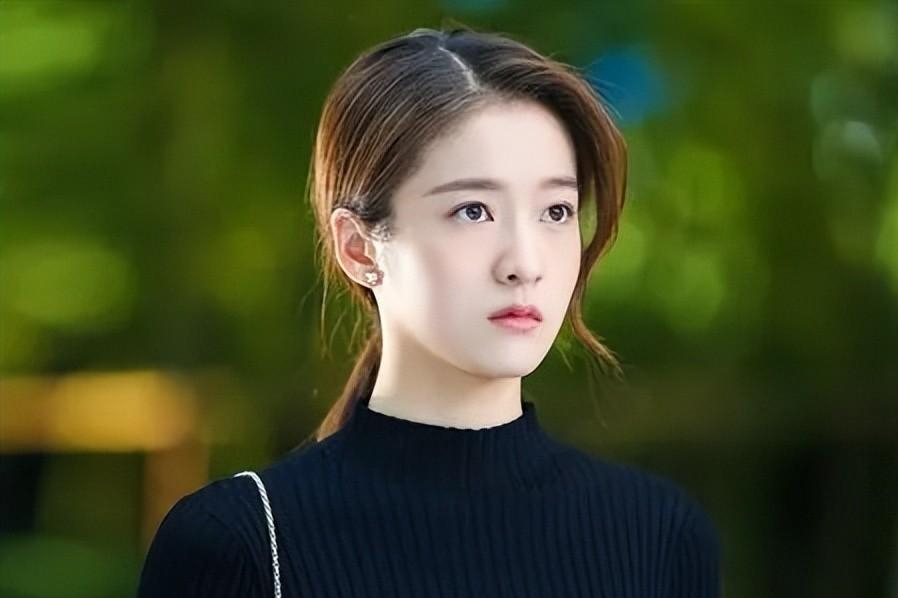 同样是国民闺女把杨紫关晓彤张雪迎放到一起差距出来了