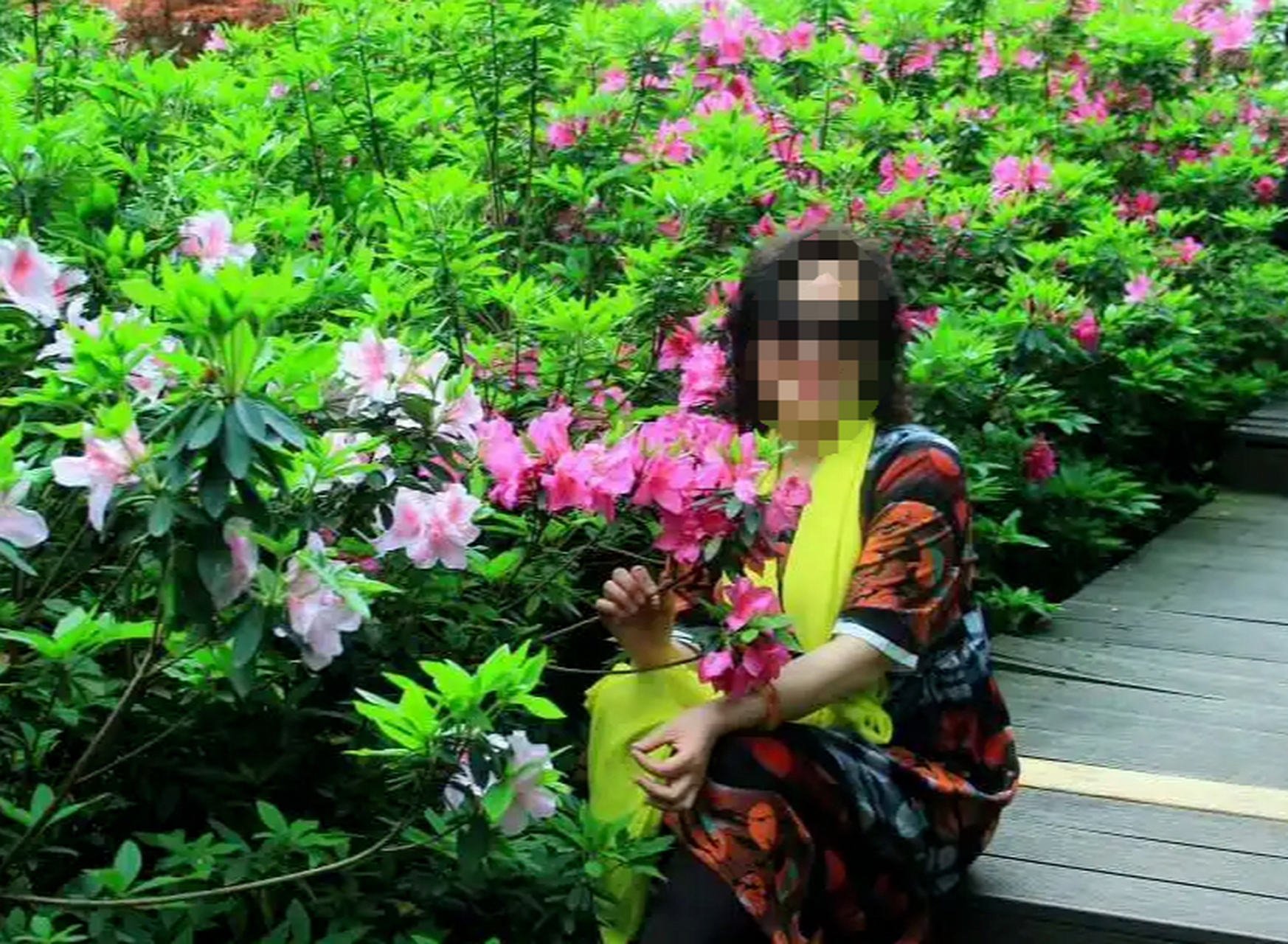 55岁中年妇女突然发狂,体弱之人,更容易患上精神分裂!