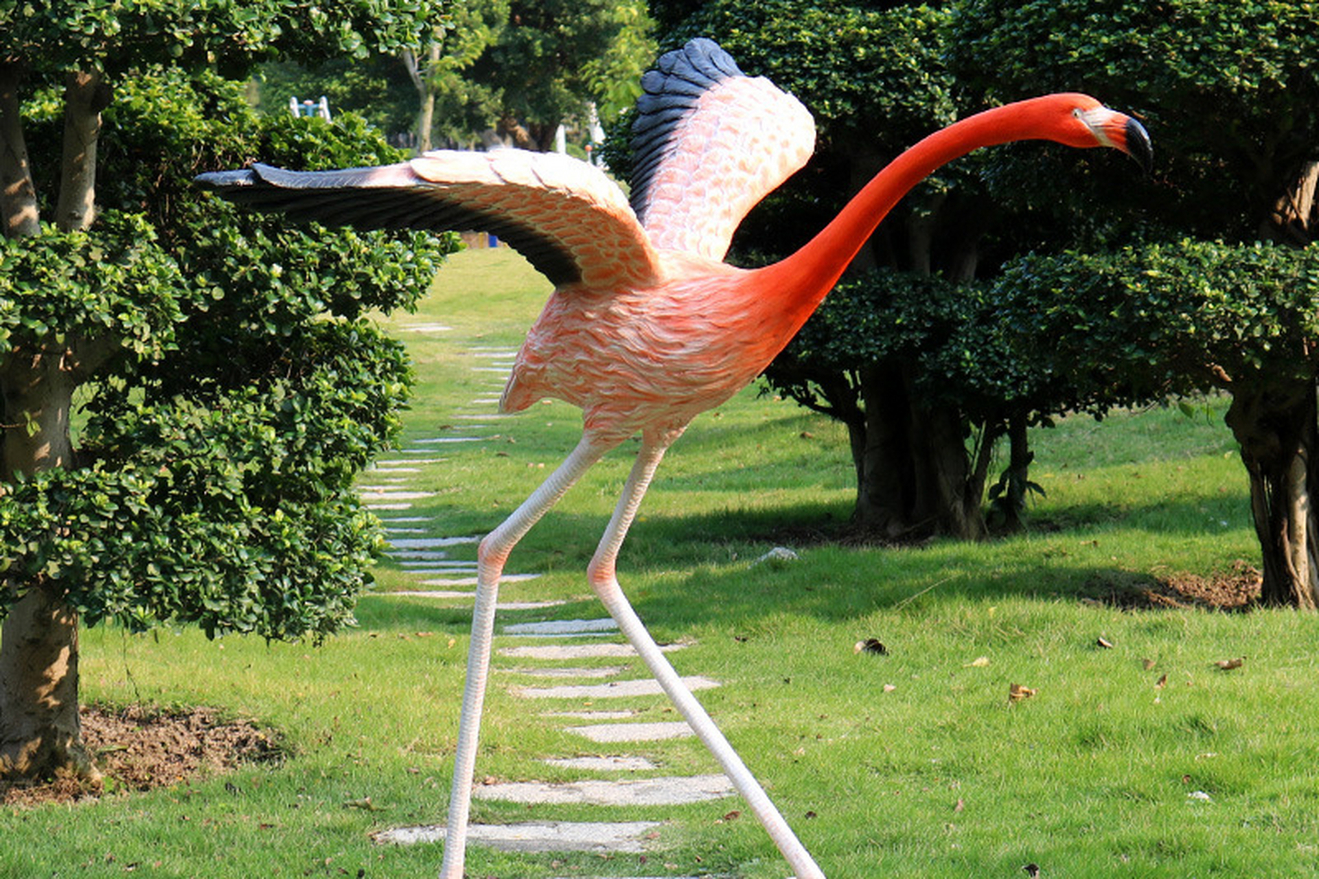 玻璃钢仿真火烈鸟雕塑,轻质高强,耐腐蚀耐老化.