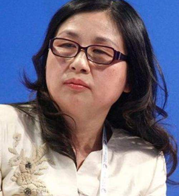 孙亚芳连夜带队华为人救援震区,任正非:任何人不得接受采访!