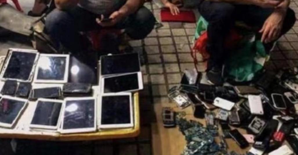 陈金陵的童年是一望无际的土地,从小吃到最多的食物就是土豆和红薯.