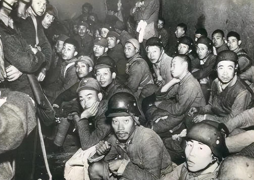 1949年一农妇给陈毅写信求援陈毅看后大惊八百壮士还活着