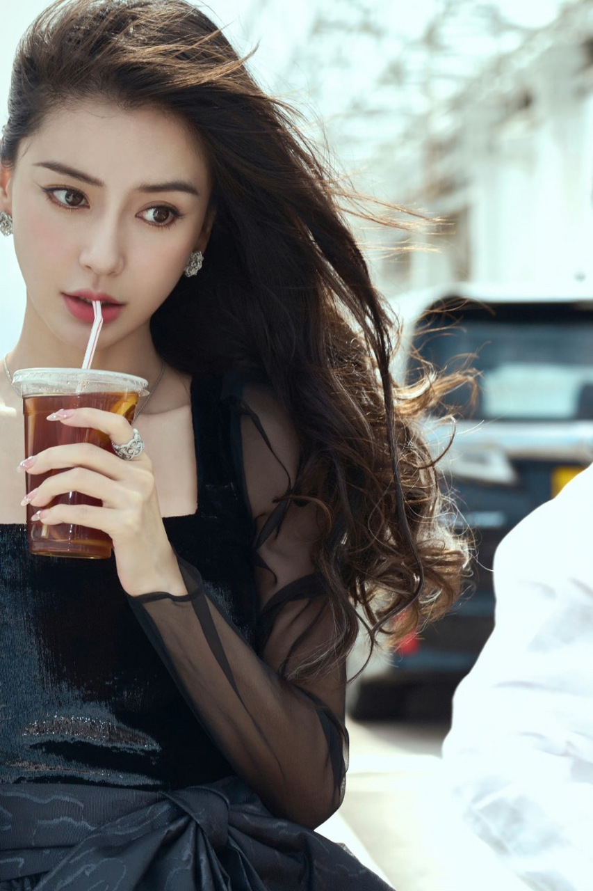 angelababy金像奖亮相,两套高定惊艳全场!