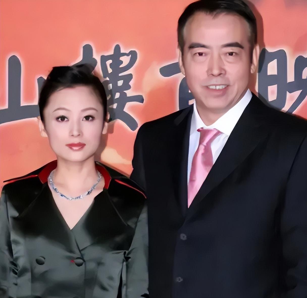 陈红被称为中国第一美人两大名导为其着迷55岁依旧貌美