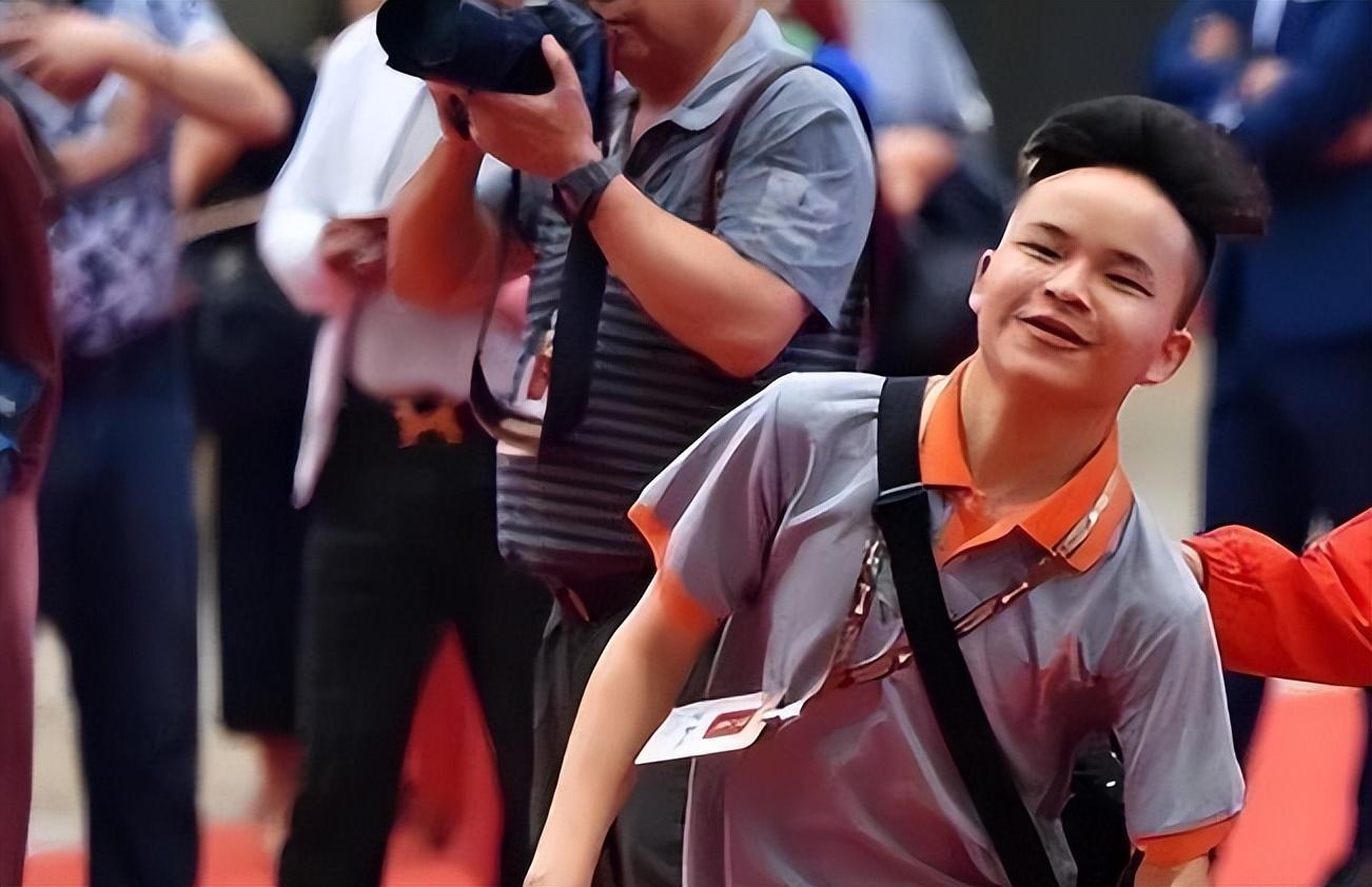 林浩汶川地震9岁小英雄被姚明抱上奥运发誓考清华现状如何